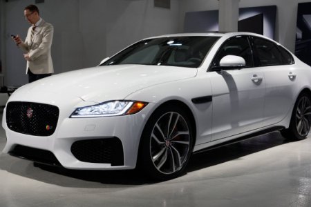     Jaguar XF 2016  