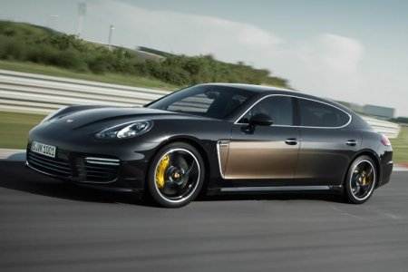   Porsche Panamera   2017 